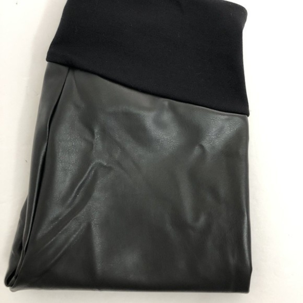 Assets by Spanx Women's Medium Black Faux Leather‎ Leggings